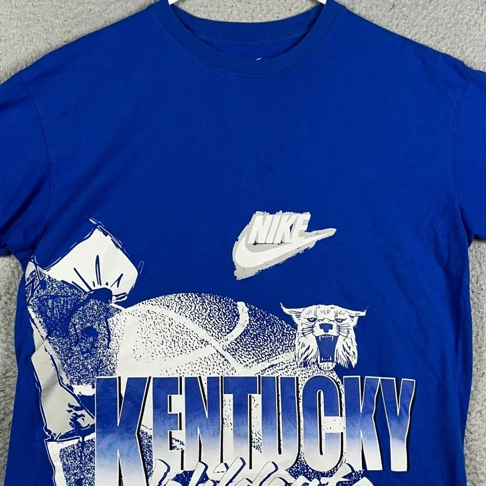 Kentucky Wildcats Nike T-Shirt Mens Medium Blue White Crew Neck Short Sleeve Tee